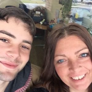 Meet your Posher, Debi